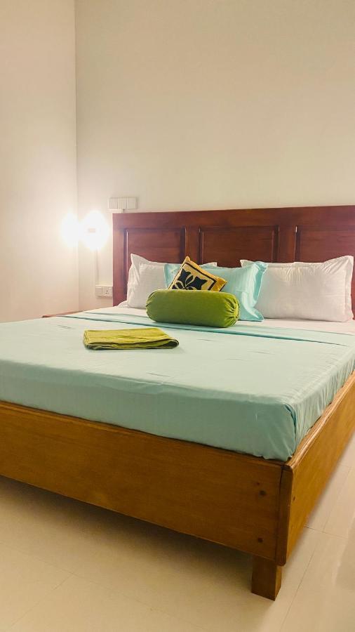 Lali Beach Villa Trincomalee Buitenkant foto